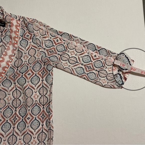 Ivanka Trump 3/4 Sleeve Blouse Popover Stretch Top V Neck Women's Size M - Picture 12 of 12